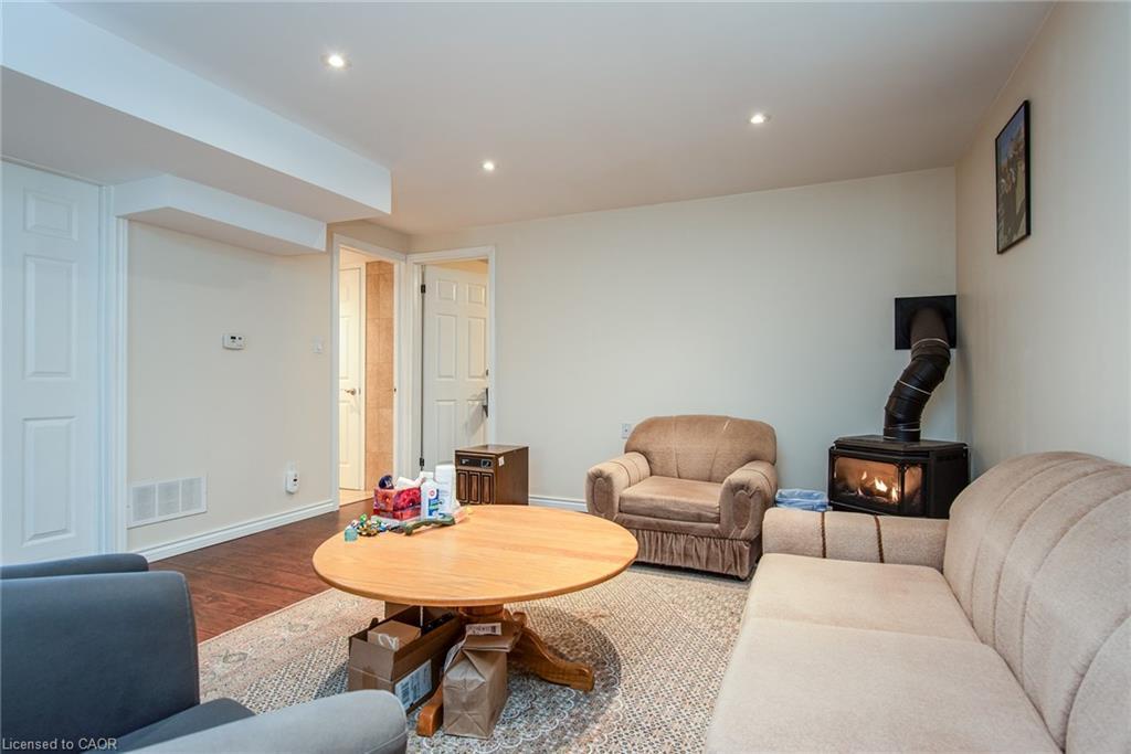 8 Pamela Place, Guelph, ON - Indoor