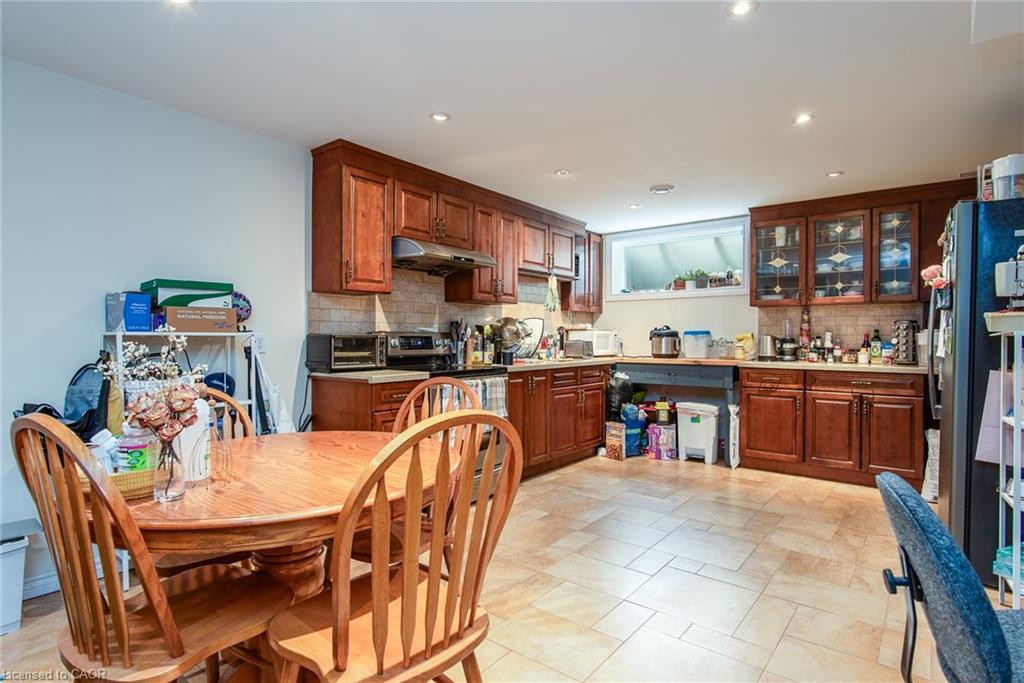 8 Pamela Place, Guelph, ON - Indoor