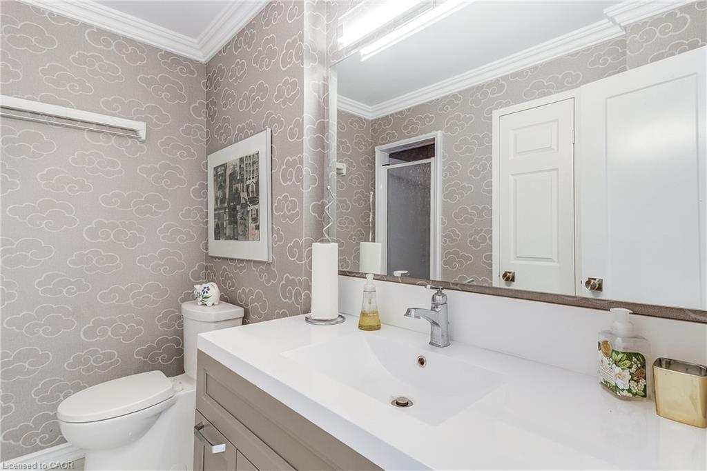 906-1237 North Shore Boulevard E, Burlington, ON - Indoor Photo Showing Bathroom