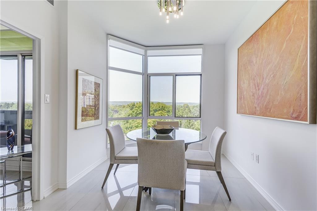 906-1237 North Shore Boulevard E, Burlington, ON - Indoor Photo Showing Dining Room