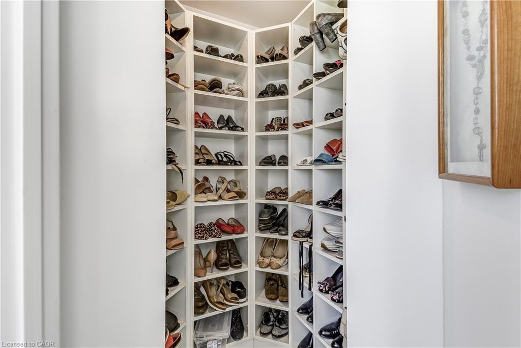 906-1237 North Shore Boulevard E, Burlington, ON - Indoor Photo Showing Other Room