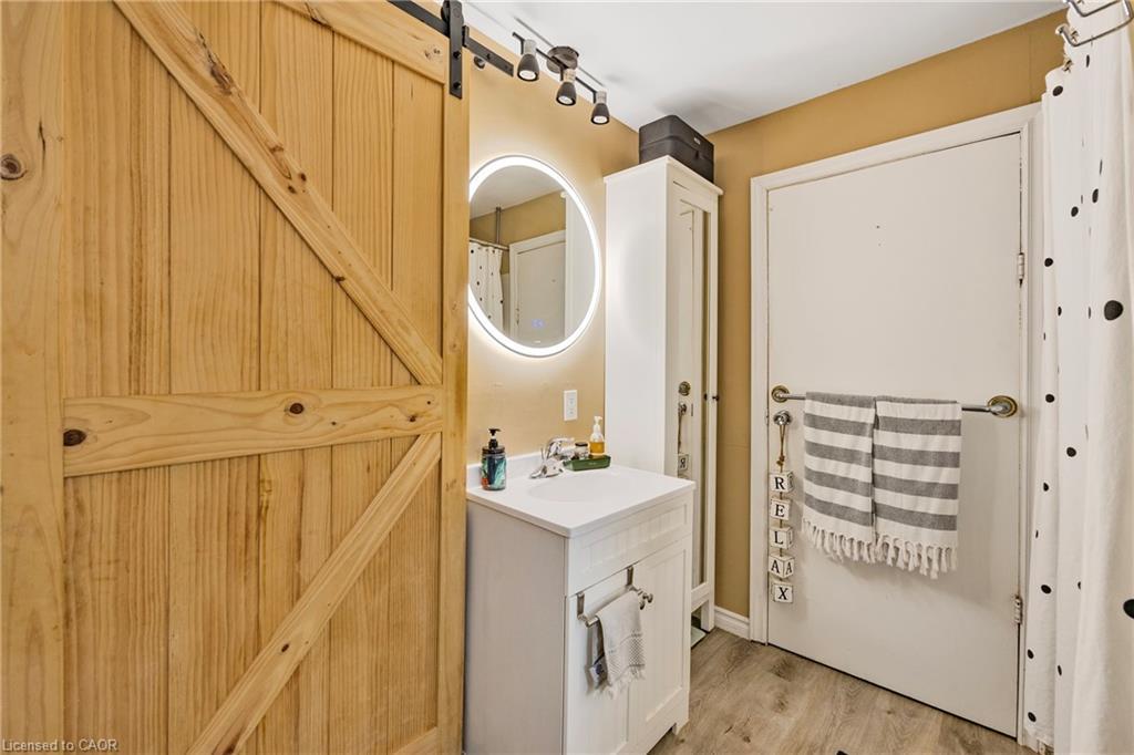 83 Orkney Street W, Caledonia, ON - Indoor