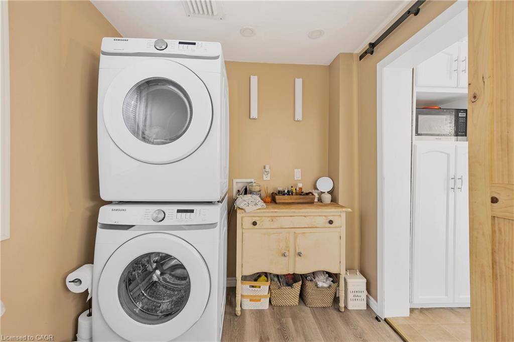 83 Orkney Street W, Caledonia, ON - Indoor Photo Showing Laundry Room
