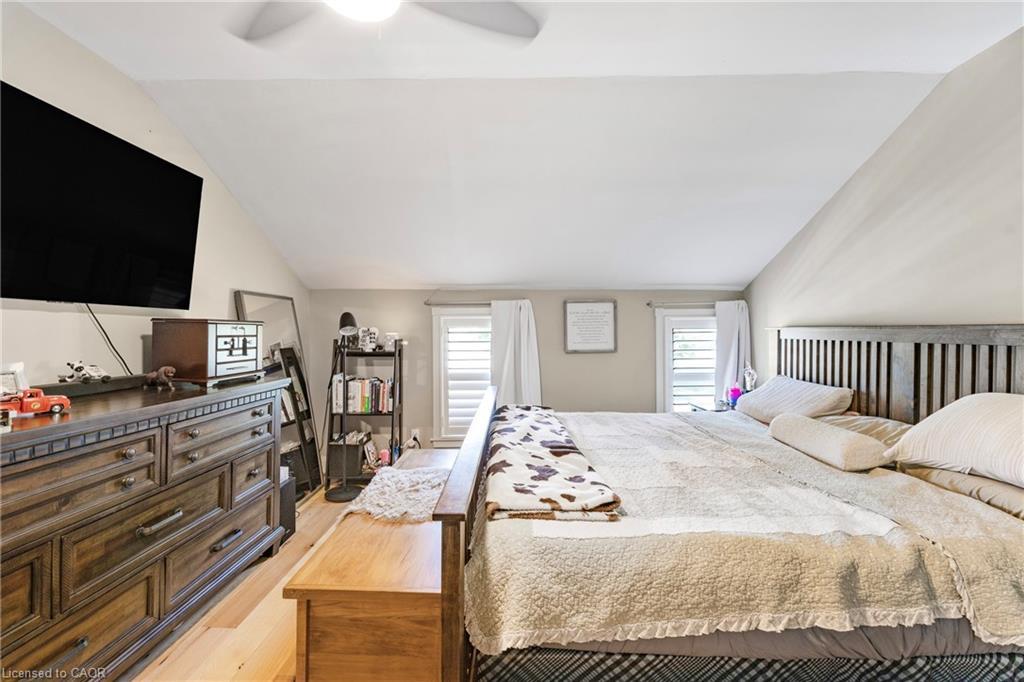 83 Orkney Street W, Caledonia, ON - Indoor Photo Showing Bedroom