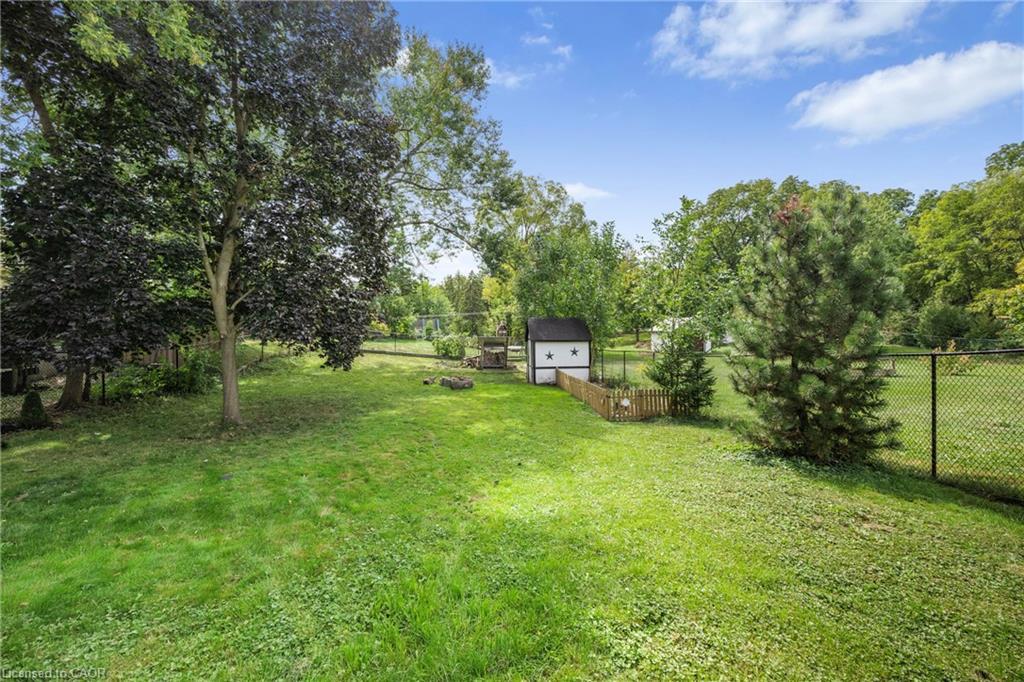 83 Orkney Street W, Caledonia, ON - Outdoor