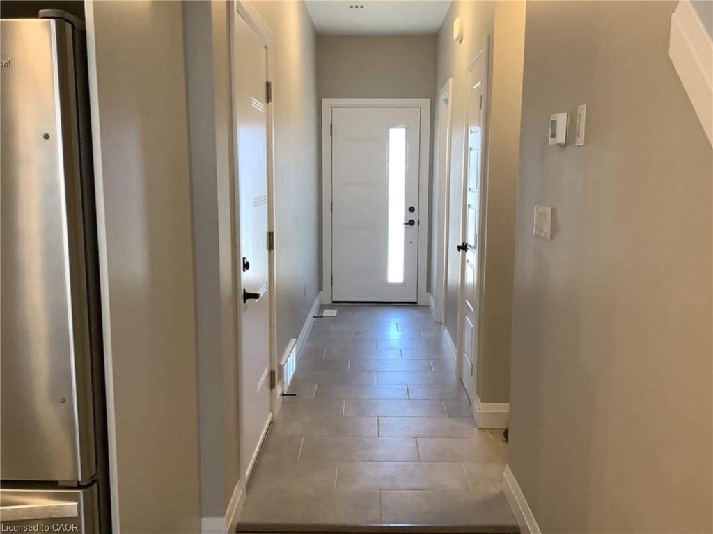 605-360 Quarter Townline, Tillsonburg, ON - Indoor Photo Showing Other Room