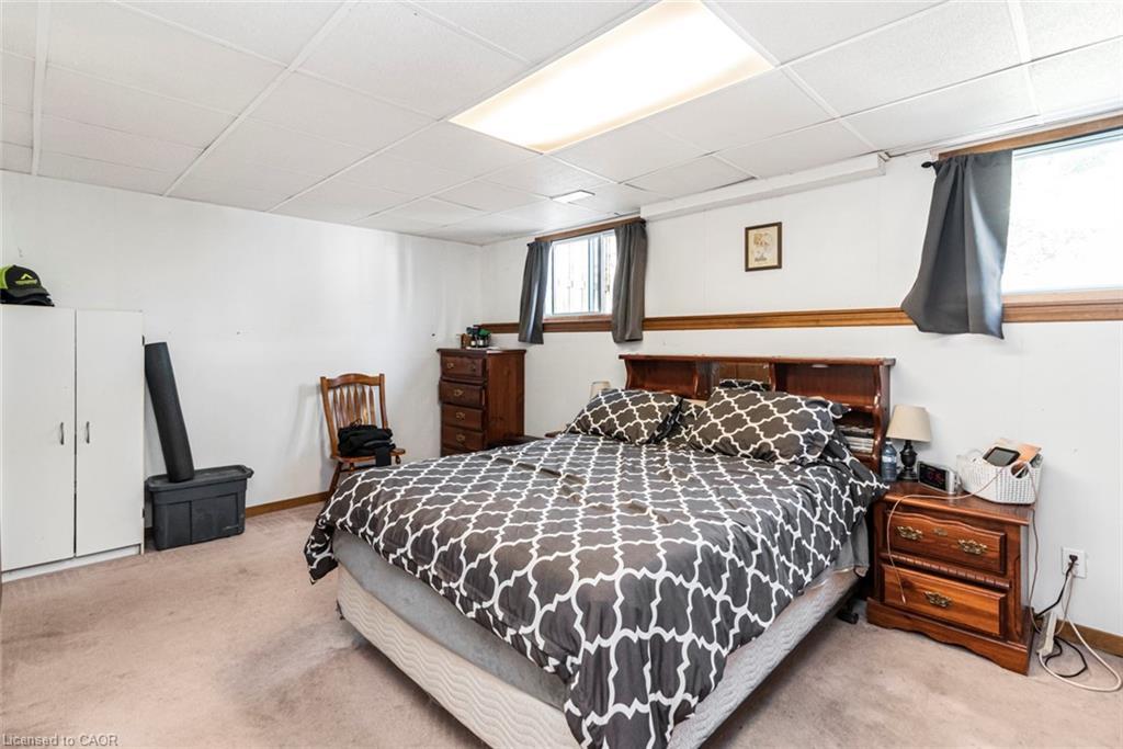 3309 Tallman Drive, Vineland, ON - Indoor Photo Showing Bedroom