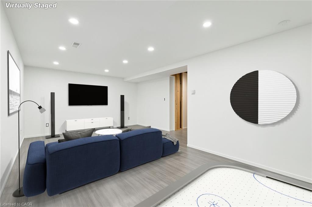 40-800 Upper Paradise Road, Hamilton, ON - Indoor