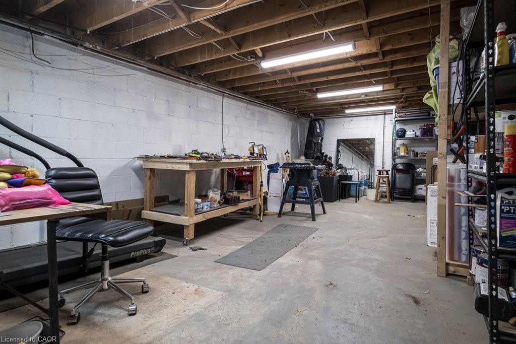 858 King Street W, Hamilton, ON