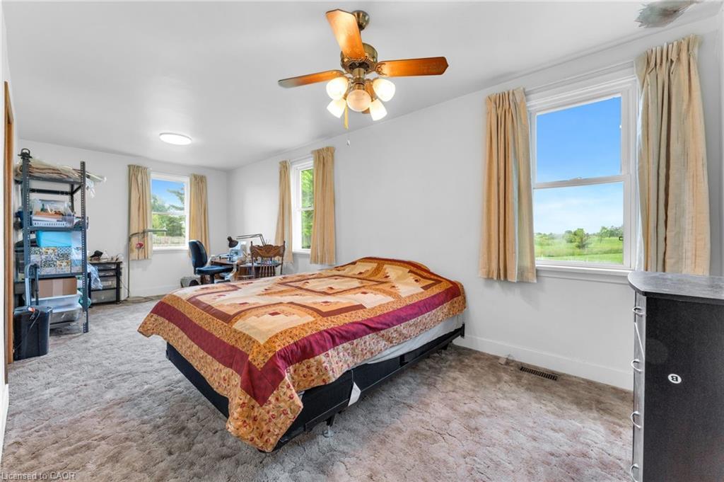 2986 Grimsby Road, West Lincoln, ON - Indoor Photo Showing Bedroom