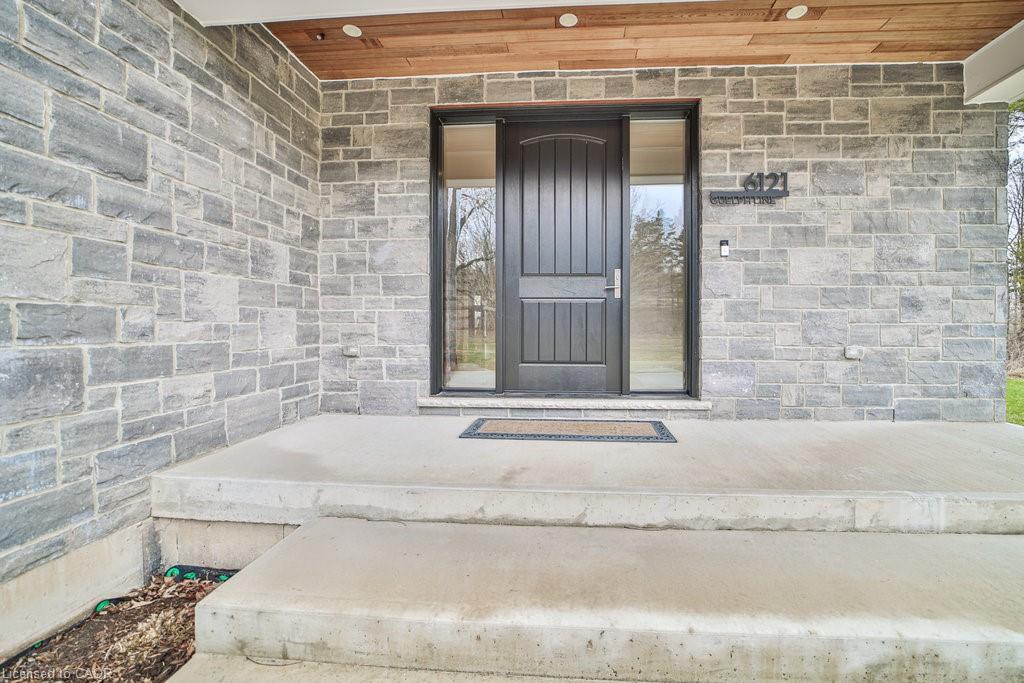 6121 Guelph Line, Burlington, ON - Photo Showing Bathroom