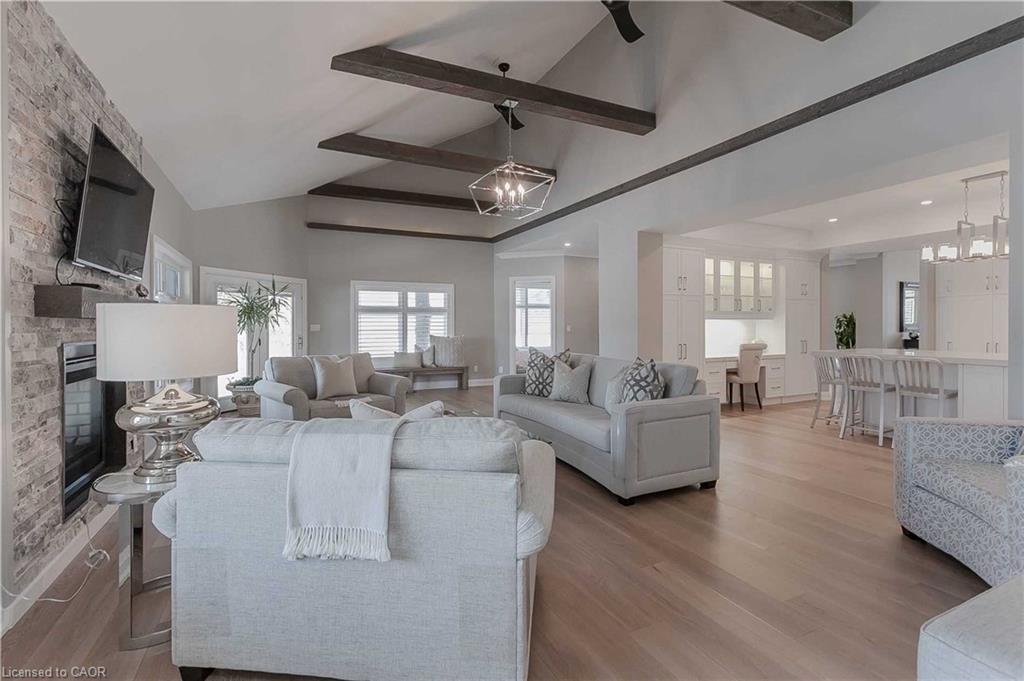 6121 Guelph Line, Burlington, ON - Indoor Photo Showing Living Room With Fireplace
