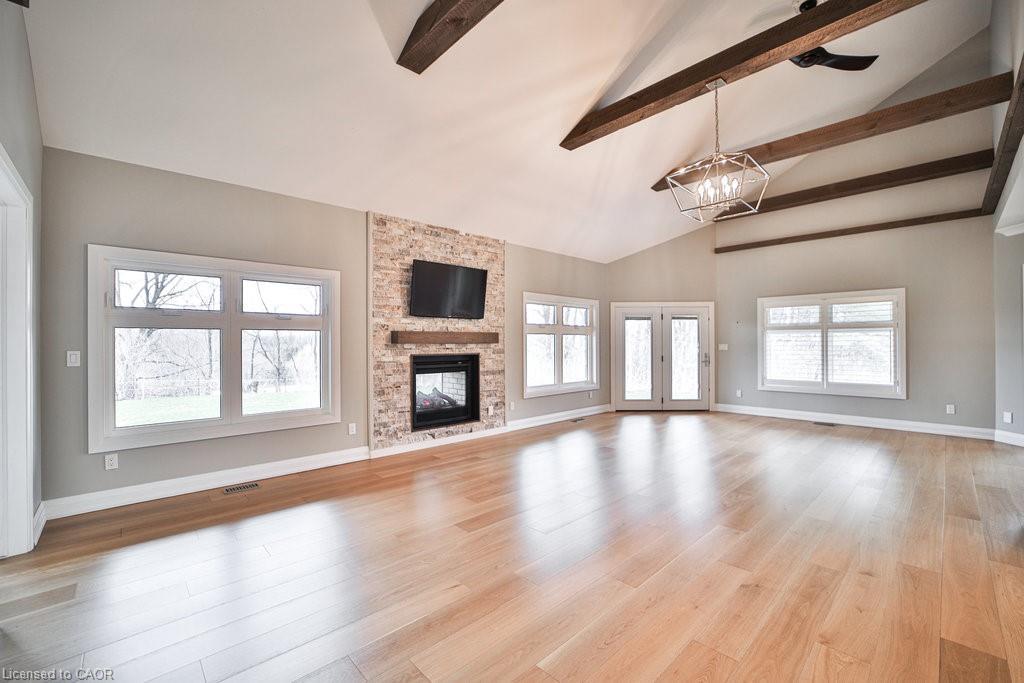 6121 Guelph Line, Burlington, ON - Indoor Photo Showing Living Room With Fireplace