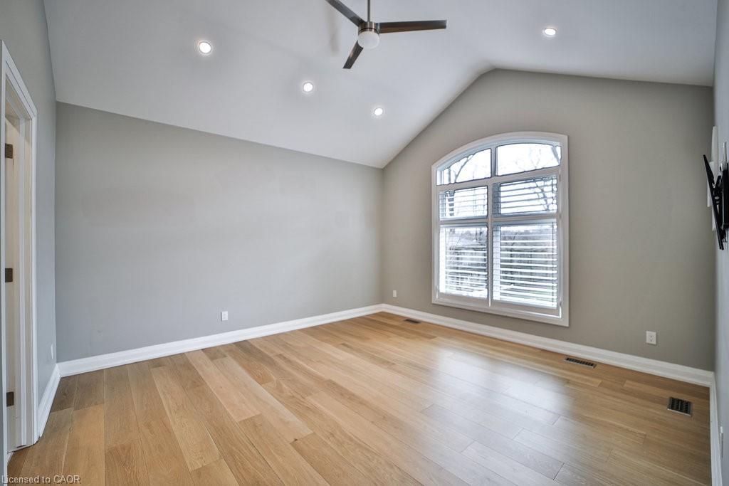 6121 Guelph Line, Burlington, ON - Indoor Photo Showing Other Room