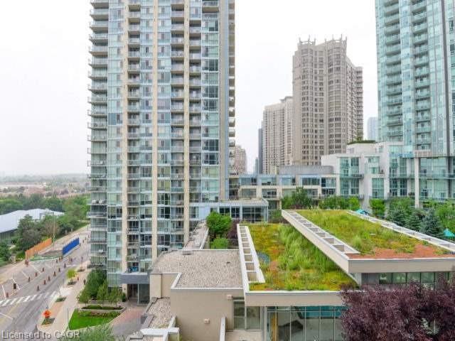 908-223 Webb Drive, Mississauga, ON - Outdoor With Facade