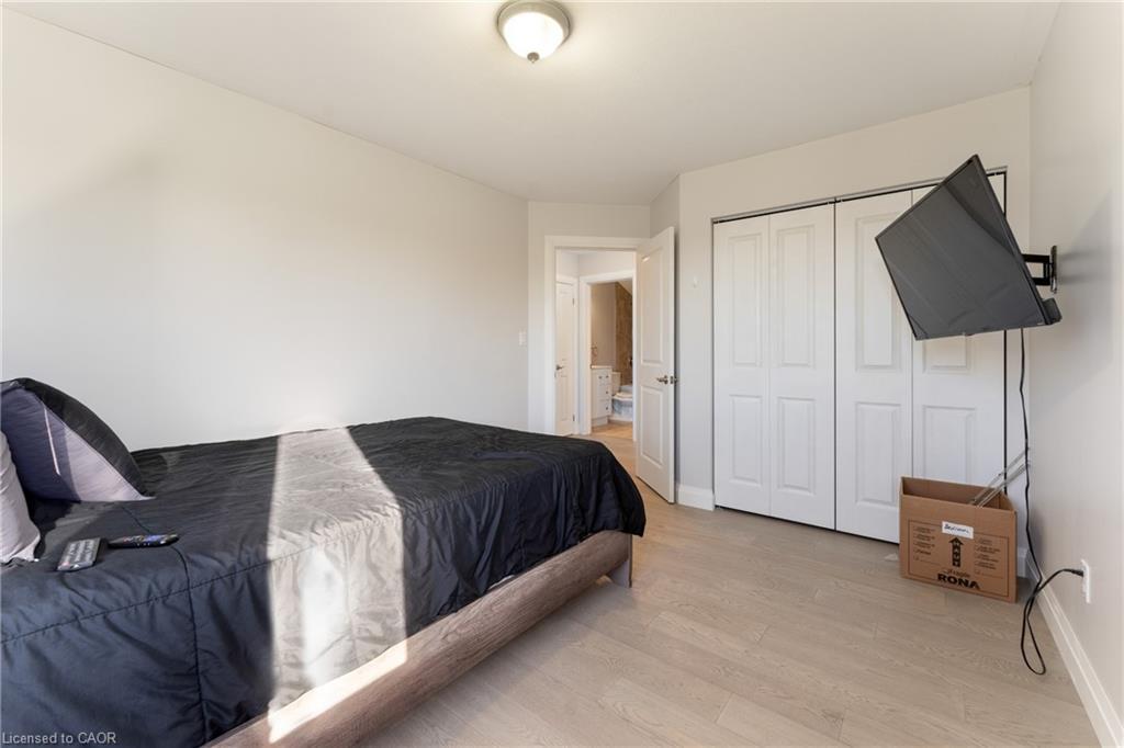 75642 Diltz Road, Wainfleet, ON - Indoor Photo Showing Bedroom