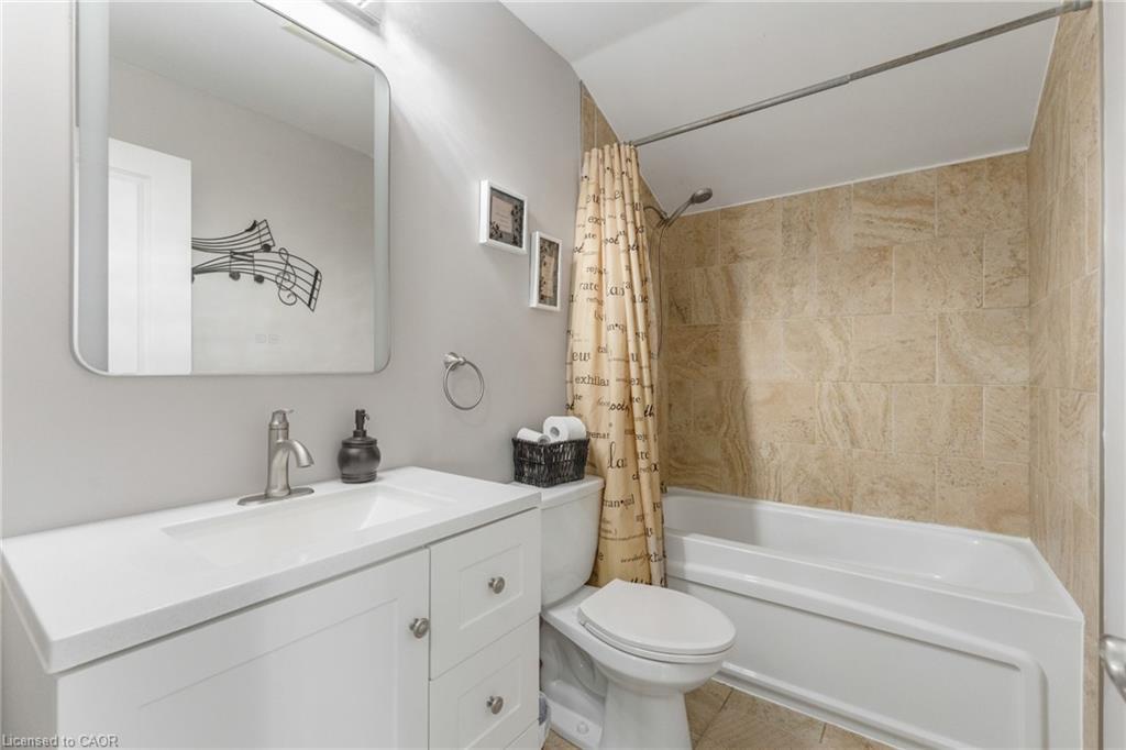 75642 Diltz Road, Wainfleet, ON - Indoor Photo Showing Bathroom