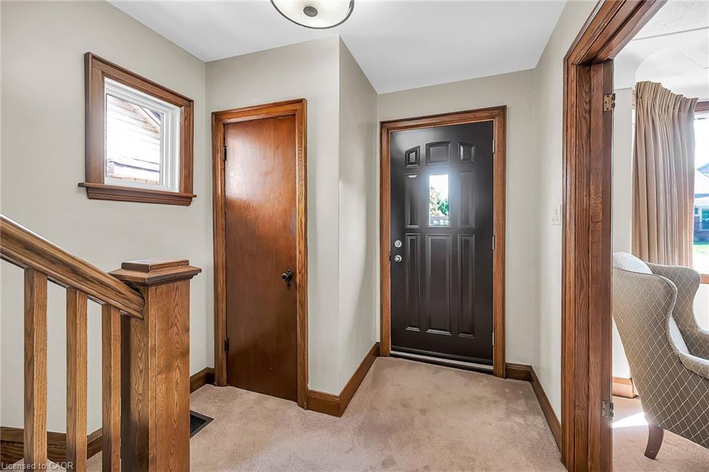 274 Ottawa Street S, Hamilton, ON - Indoor Photo Showing Other Room