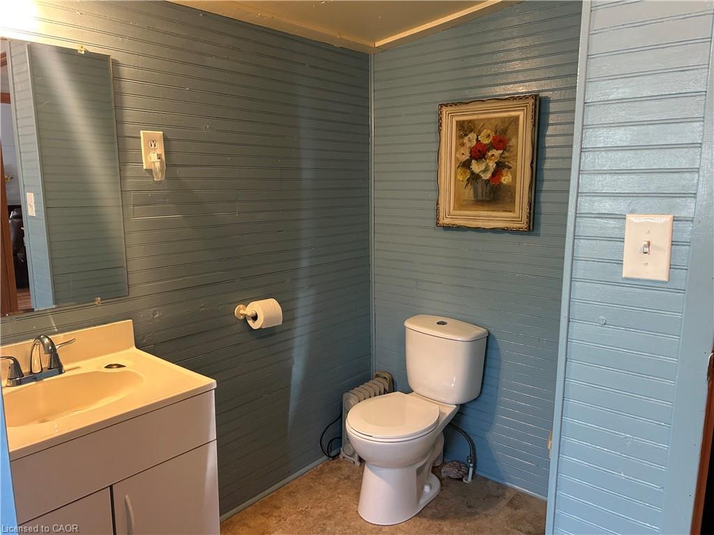17 Maple Lane, Rainham, ON - Indoor Photo Showing Bathroom
