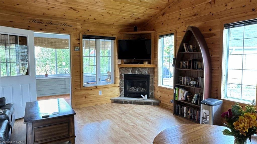 52 Madawaska Trail, Wasaga Beach, ON - Indoor Photo Showing Living Room With Fireplace