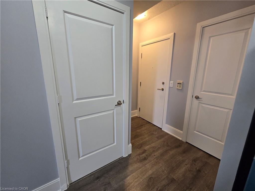 2402-330 Burnhamthorpe Road W, Mississauga, ON - Indoor Photo Showing Other Room
