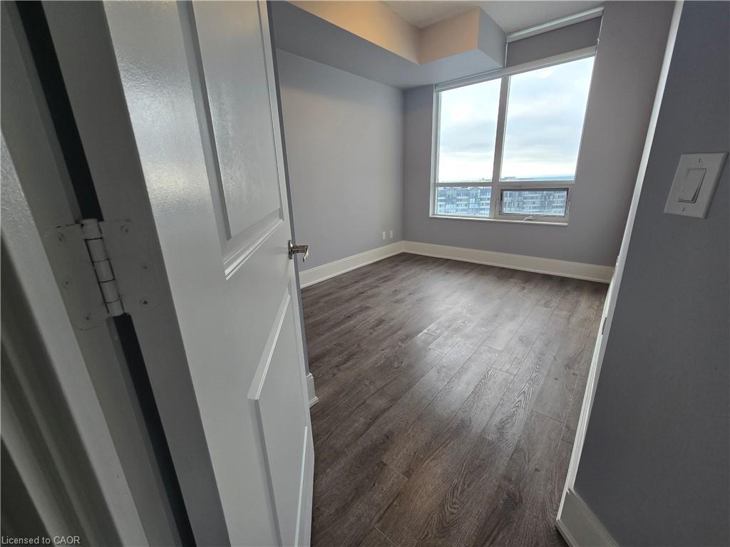 2402-330 Burnhamthorpe Road W, Mississauga, ON - Indoor Photo Showing Other Room