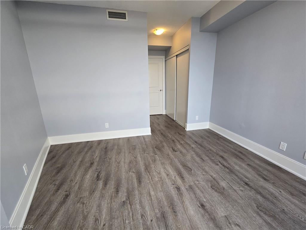 2402-330 Burnhamthorpe Road W, Mississauga, ON - Indoor Photo Showing Other Room