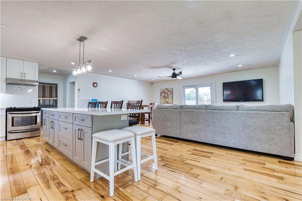 717906 Highway 6, Owen Sound, ON - Indoor Photo Showing Kitchen