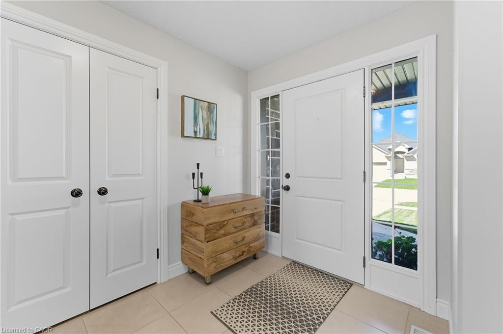 97 Forbes Crescent, Listowel, ON - Indoor