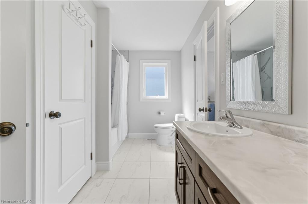 97 Forbes Crescent, Listowel, ON - Indoor Photo Showing Bathroom