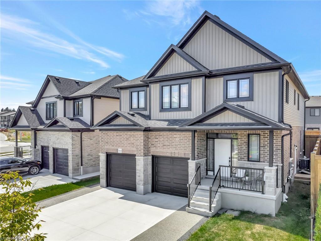 909 Dunnigan Court, Kitchener, ON - Outdoor With Deck Patio Veranda With Facade