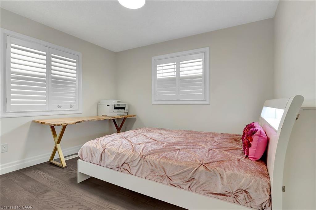 909 Dunnigan Court, Kitchener, ON - Indoor Photo Showing Bedroom