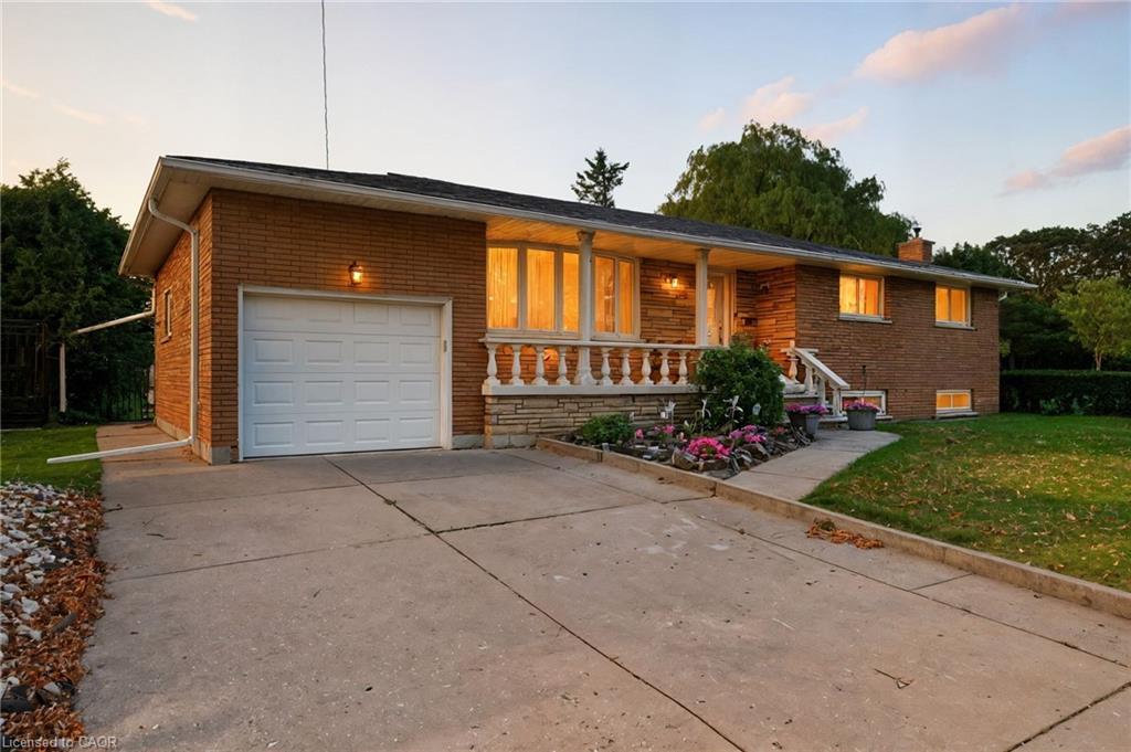 20 Woodside Drive, Hamilton, ON - Outdoor