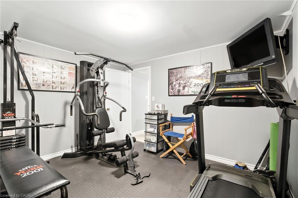 20 Woodside Drive, Hamilton, ON - Indoor Photo Showing Gym Room
