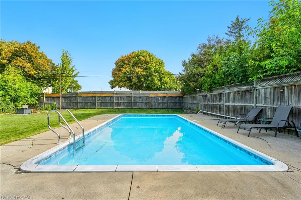 20 Woodside Drive, Hamilton, ON - Outdoor With In Ground Pool With Backyard