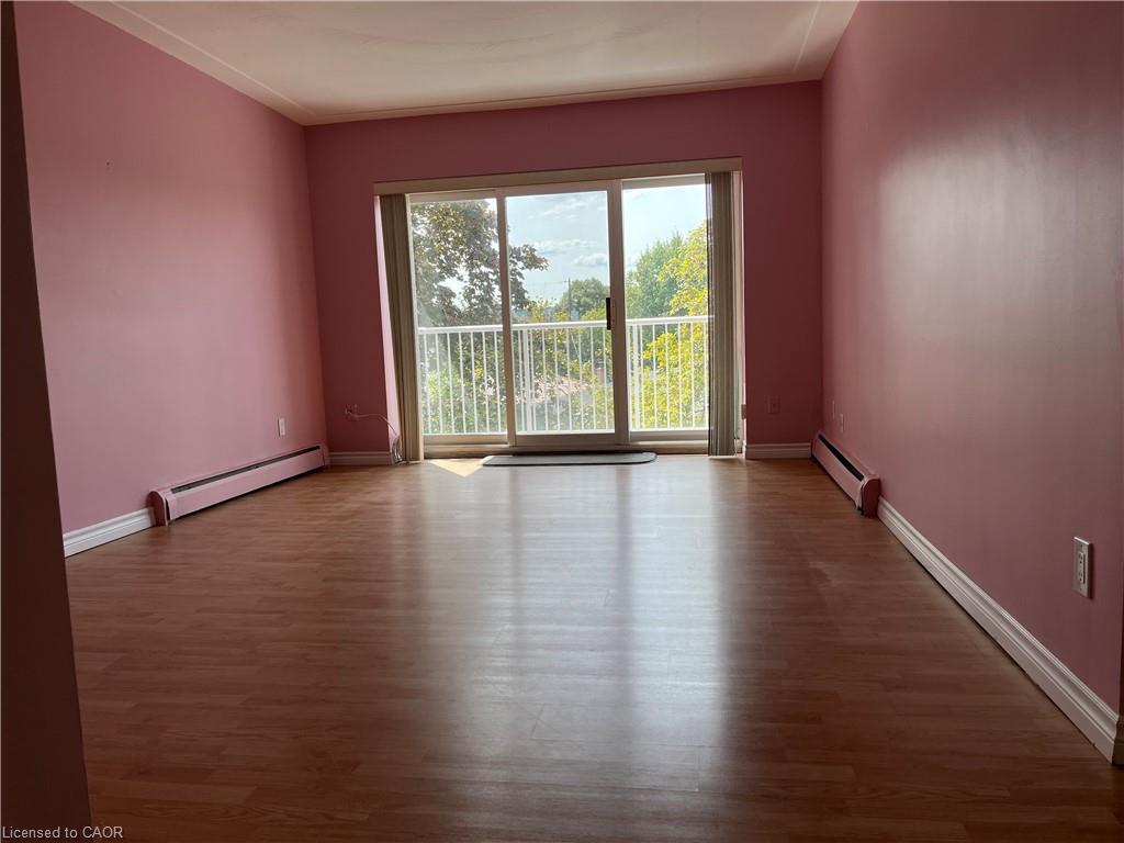 308-10 Woodman Drive S, Hamilton, ON - Indoor Photo Showing Other Room