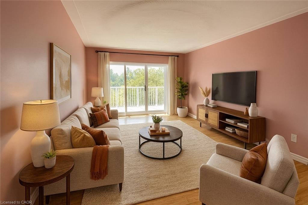 308-10 Woodman Drive S, Hamilton, ON - Indoor Photo Showing Living Room