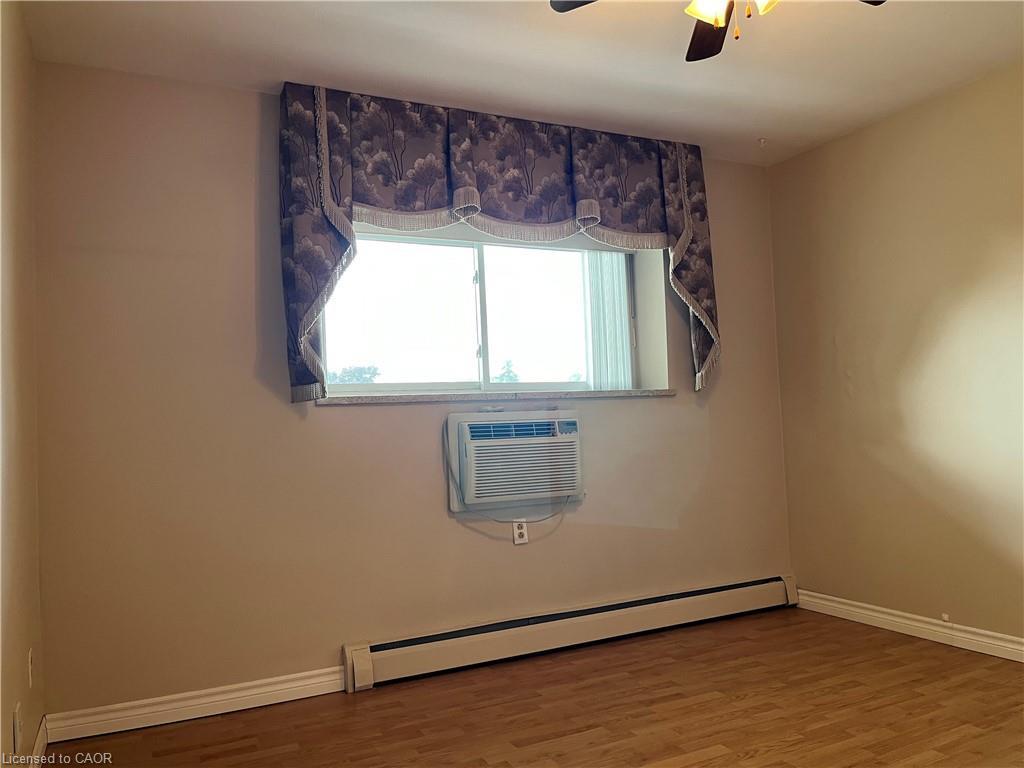 308-10 Woodman Drive S, Hamilton, ON - Indoor Photo Showing Other Room