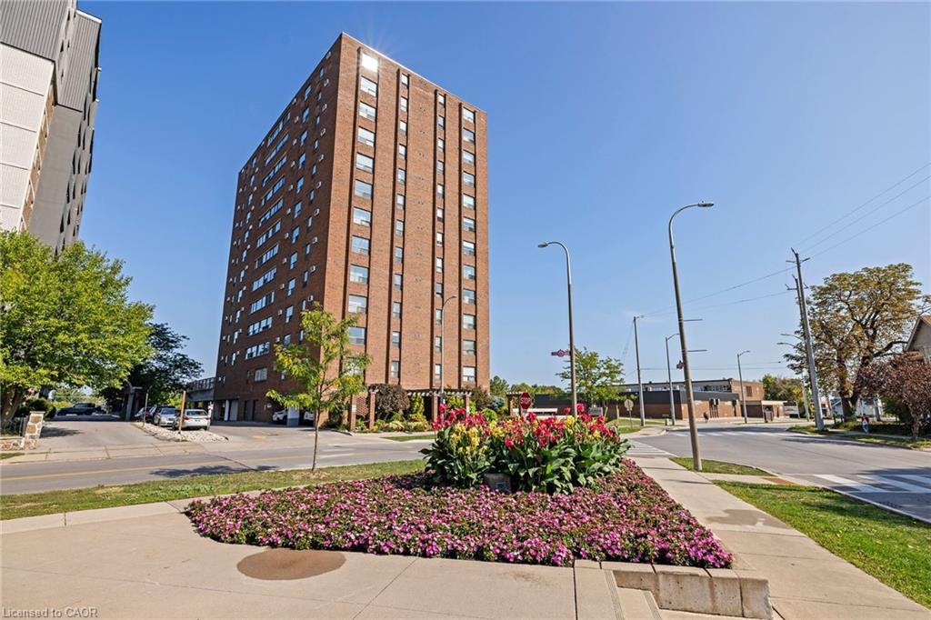 602-141 Church Street, St. Catharines, ON - Outdoor With Facade
