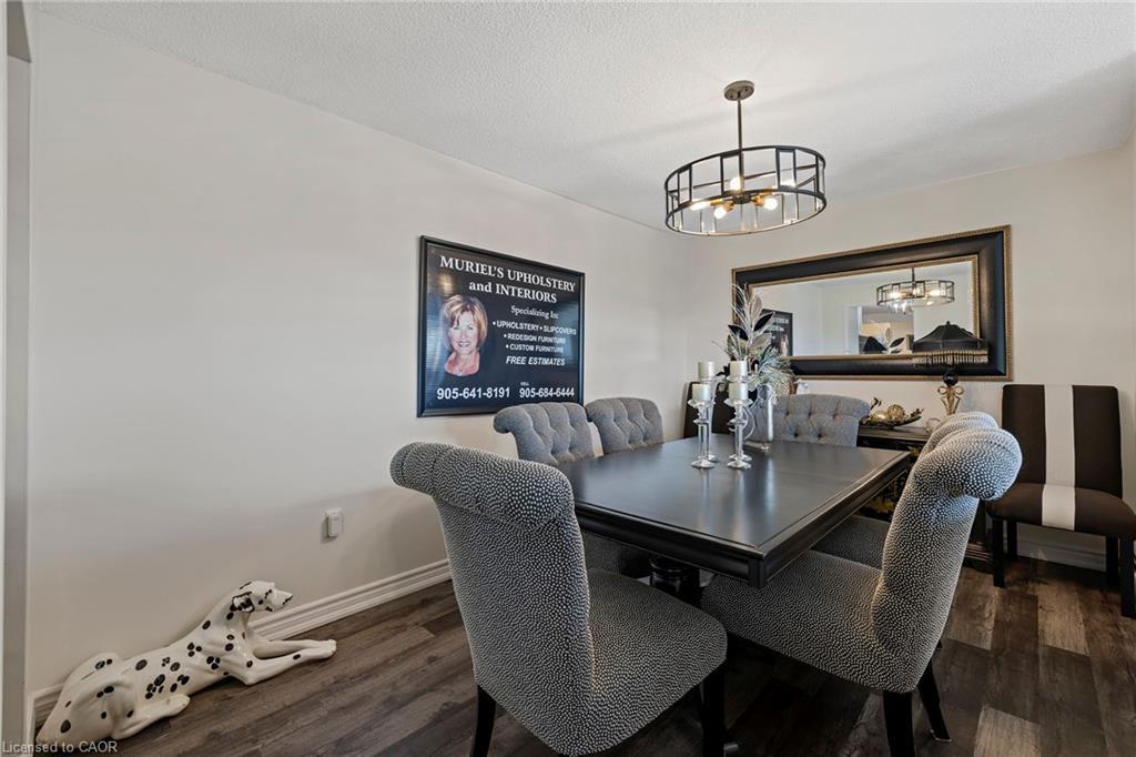602-141 Church Street, St. Catharines, ON - Indoor Photo Showing Dining Room