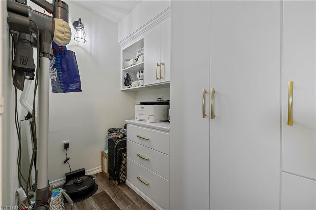 602-141 Church Street, St. Catharines, ON - Indoor