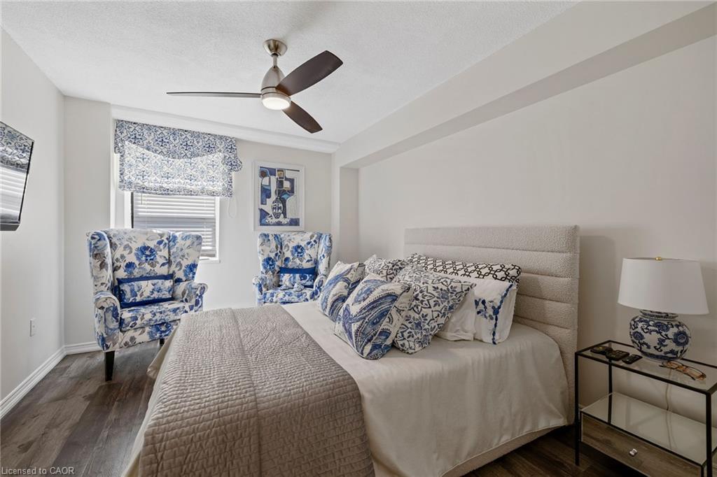 602-141 Church Street, St. Catharines, ON - Indoor Photo Showing Bedroom