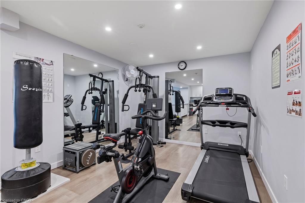 602-141 Church Street, St. Catharines, ON - Indoor Photo Showing Gym Room