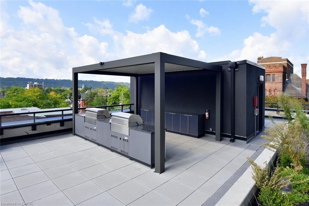 909-15 Queen Street S, Hamilton, ON - Outdoor With Exterior