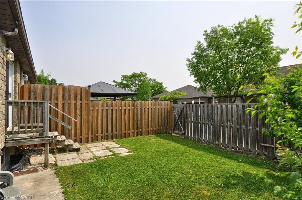 33 Bankside Drive, Kitchener, ON - Outdoor