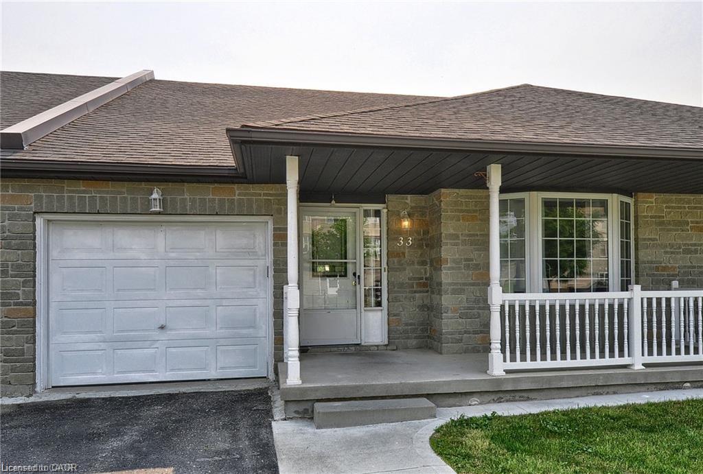 33 Bankside Drive, Kitchener, ON - Outdoor