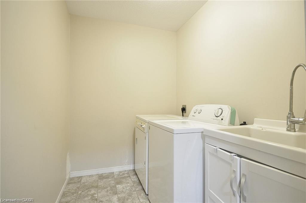 33 Bankside Drive, Kitchener, ON - Indoor Photo Showing Laundry Room