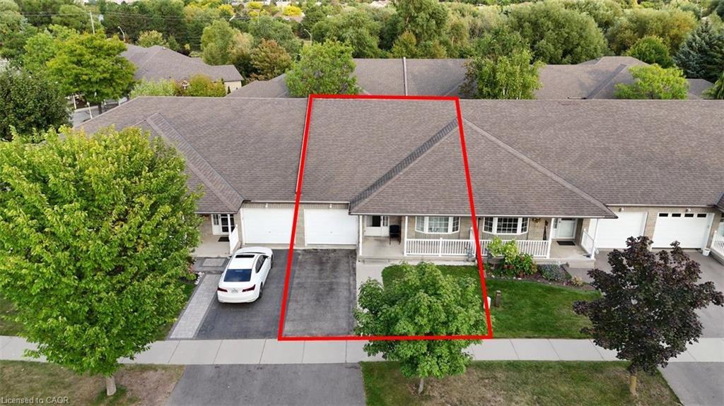 33 Bankside Drive, Kitchener, ON - Outdoor