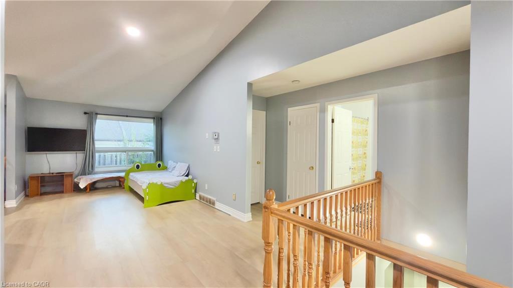 33 Bankside Drive, Kitchener, ON - Indoor Photo Showing Other Room