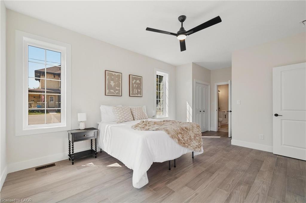 101-12 Washington Street, Norwich, ON - Indoor Photo Showing Bedroom